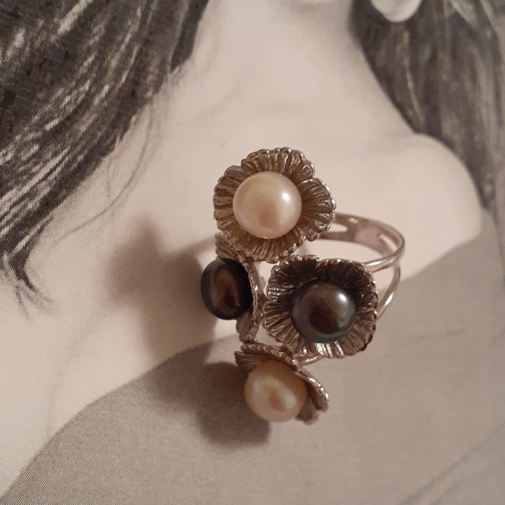Black & White  Pearls & Sterling Silver Ring 7.5 - Picture 3 of 3